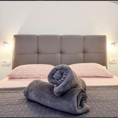 Bella Apartment Umag Exterior photo